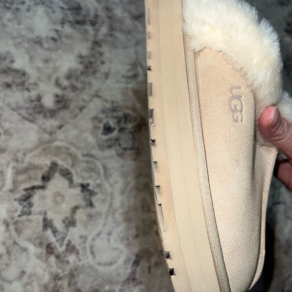 UGG Women's Disquette Sand colored Slippers with Cream Lining - Picture 9 of 12